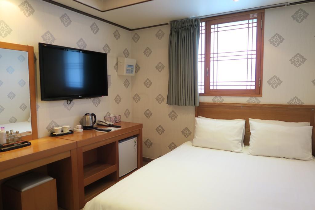 Gs Hotel Jongno โซล ภายนอก รูปภาพ