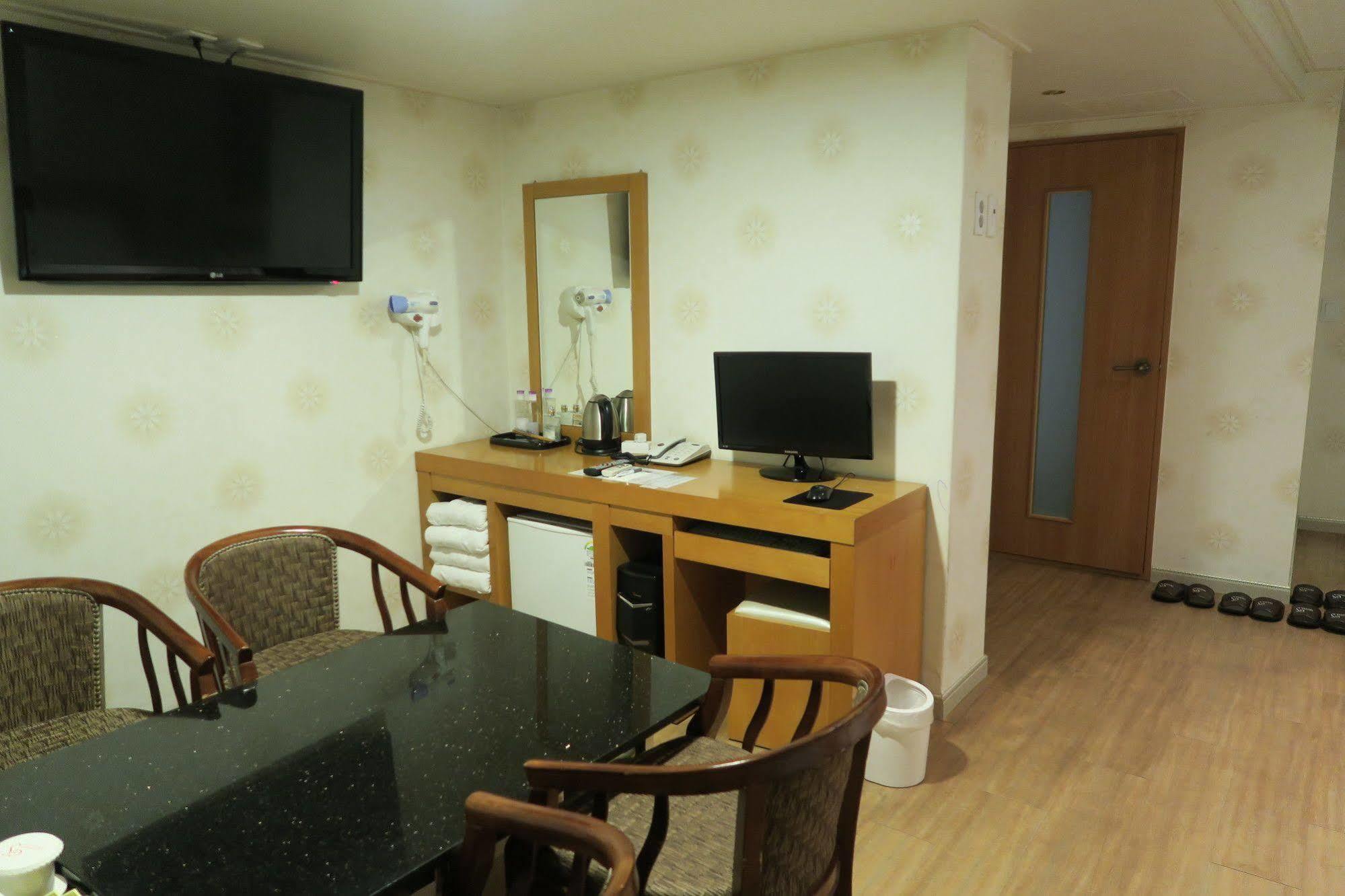 Gs Hotel Jongno โซล ภายนอก รูปภาพ